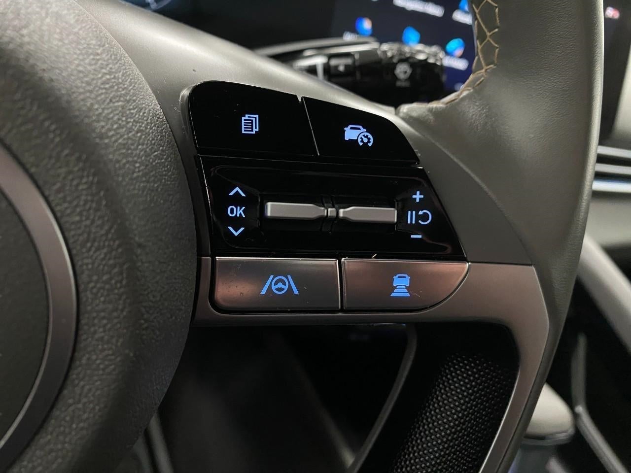 2025 Hyundai ELANTRA SEL Convenience IVT