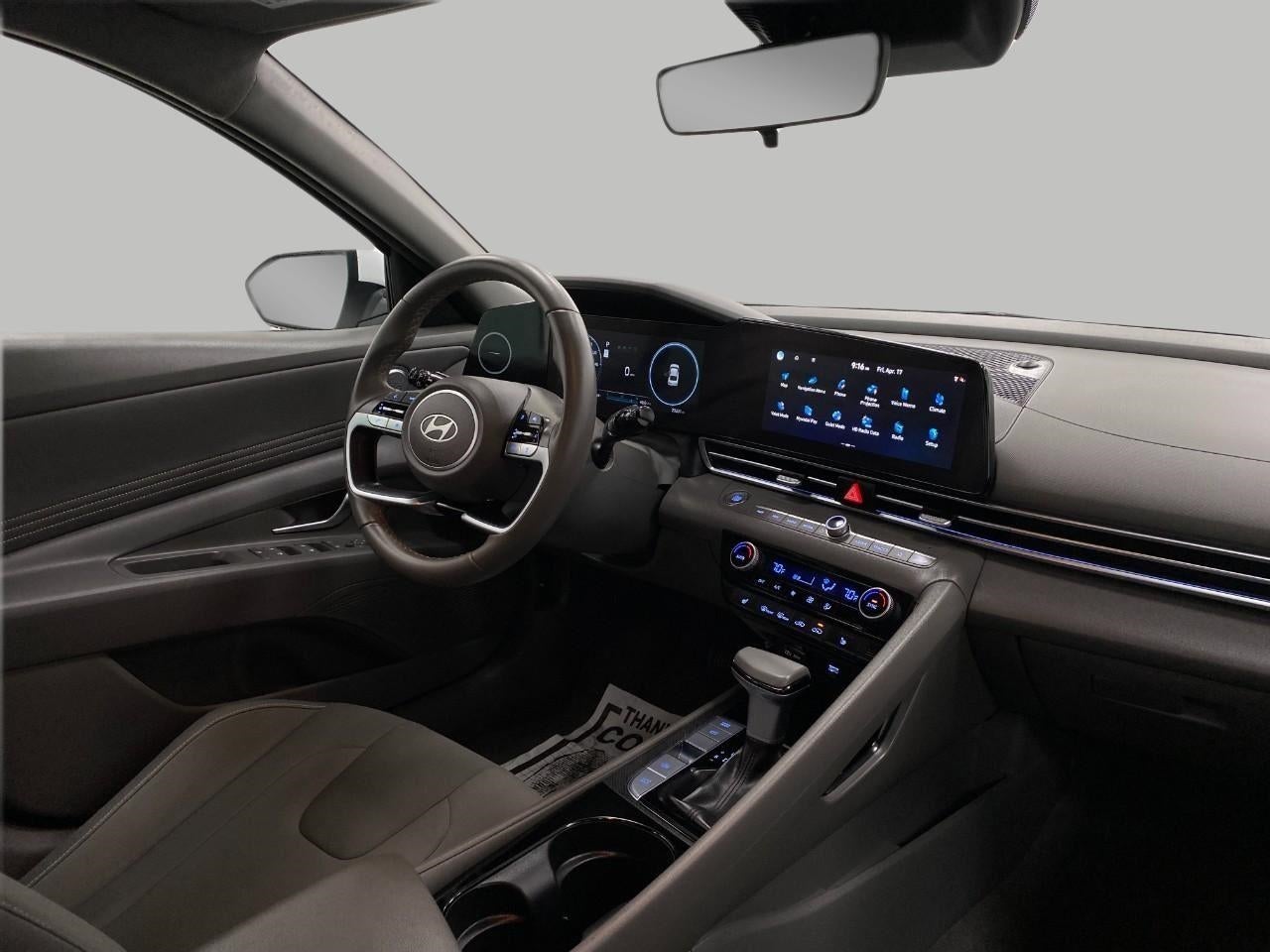 2025 Hyundai ELANTRA SEL Convenience IVT