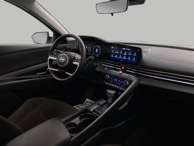 2025 Hyundai ELANTRA SEL Convenience IVT