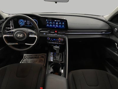 2025 Hyundai ELANTRA SEL Convenience IVT