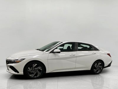 2025 Hyundai ELANTRA SEL Convenience IVT