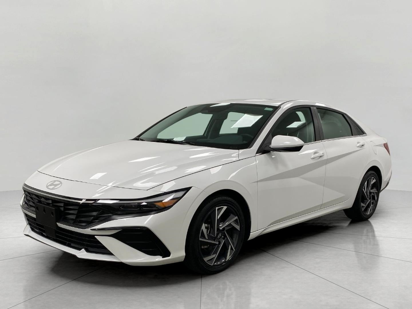 2025 Hyundai ELANTRA SEL Convenience IVT