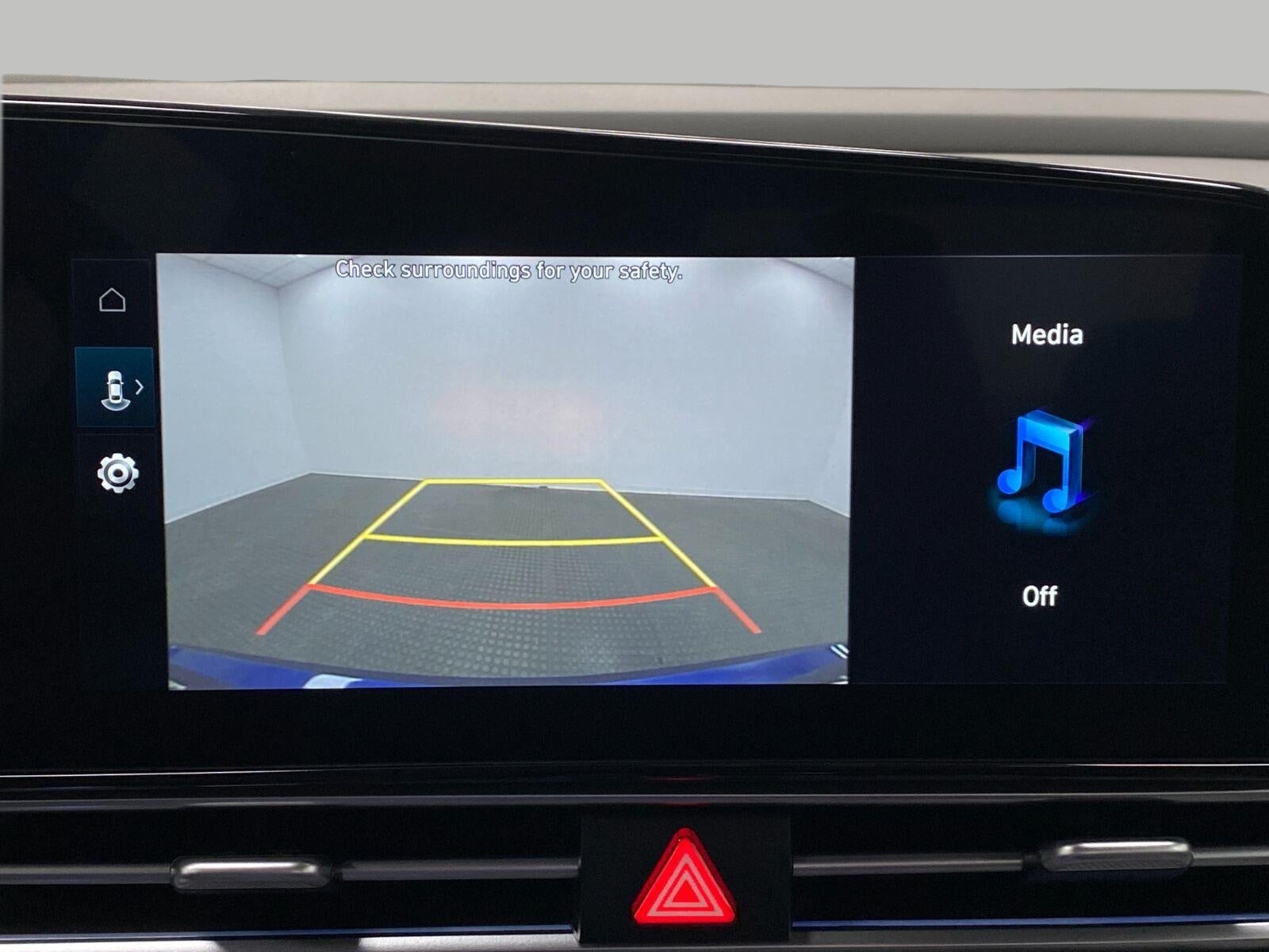 2025 Hyundai ELANTRA SEL Convenience IVT
