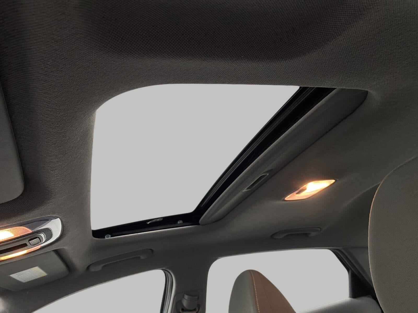 2025 Hyundai ELANTRA SEL Convenience IVT