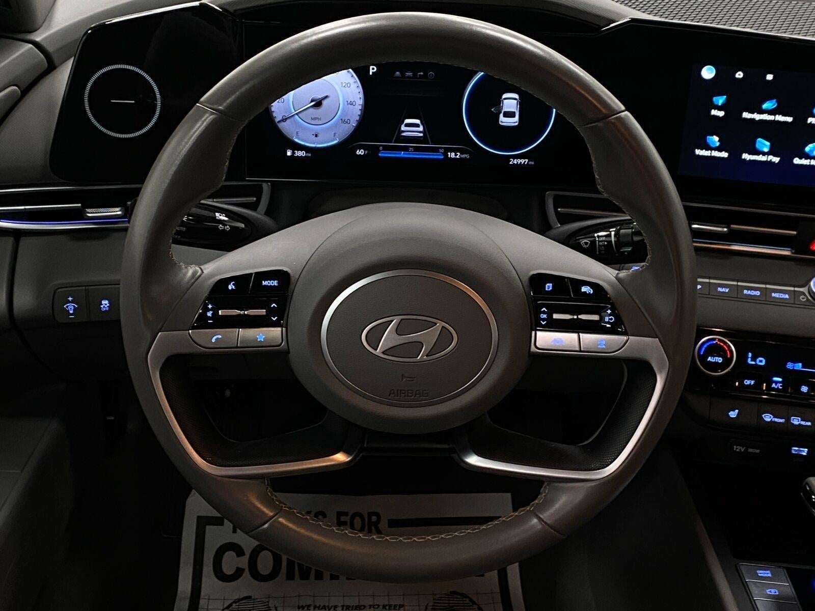 2025 Hyundai ELANTRA SEL Convenience IVT