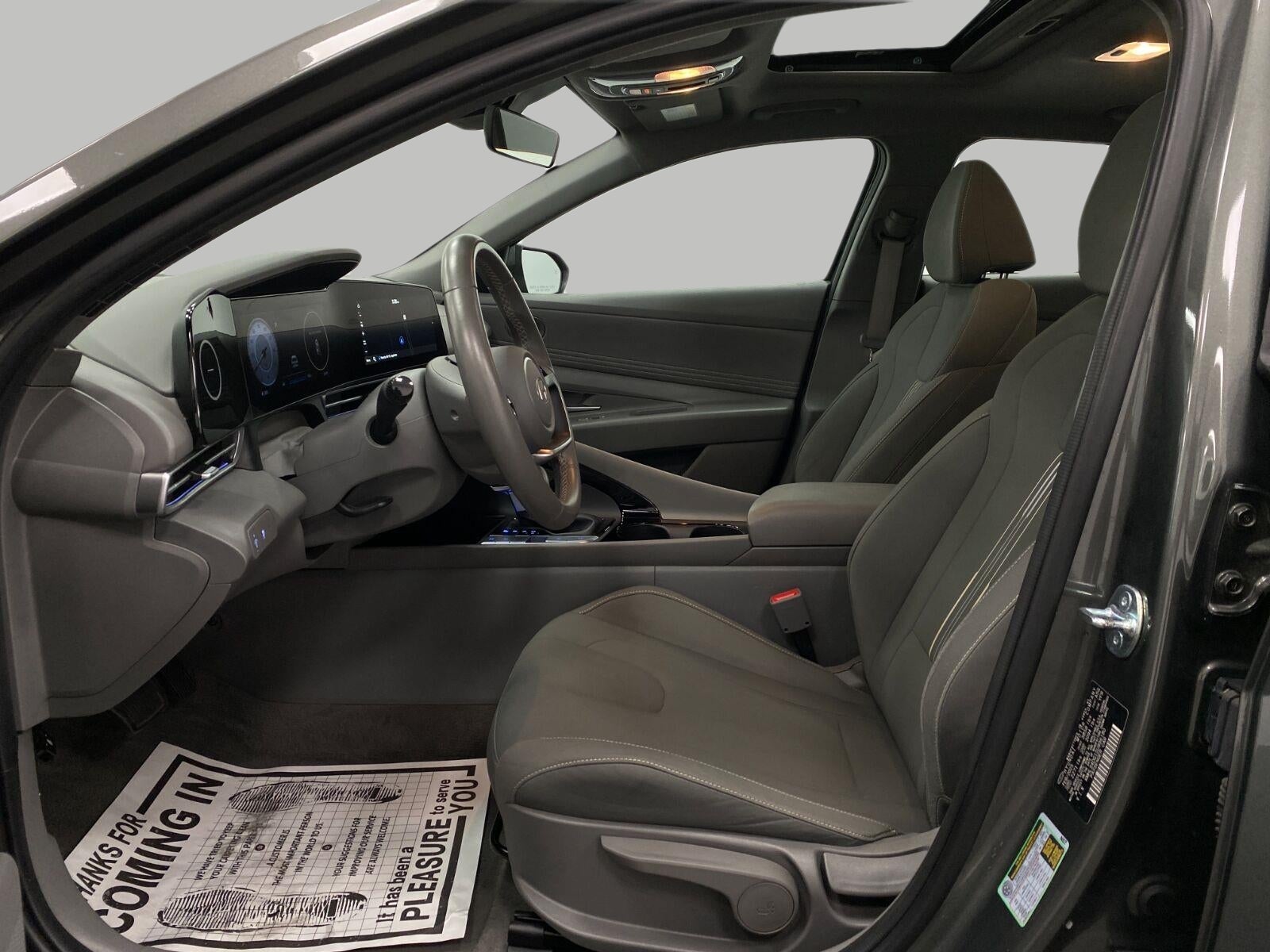2025 Hyundai ELANTRA SEL Convenience IVT