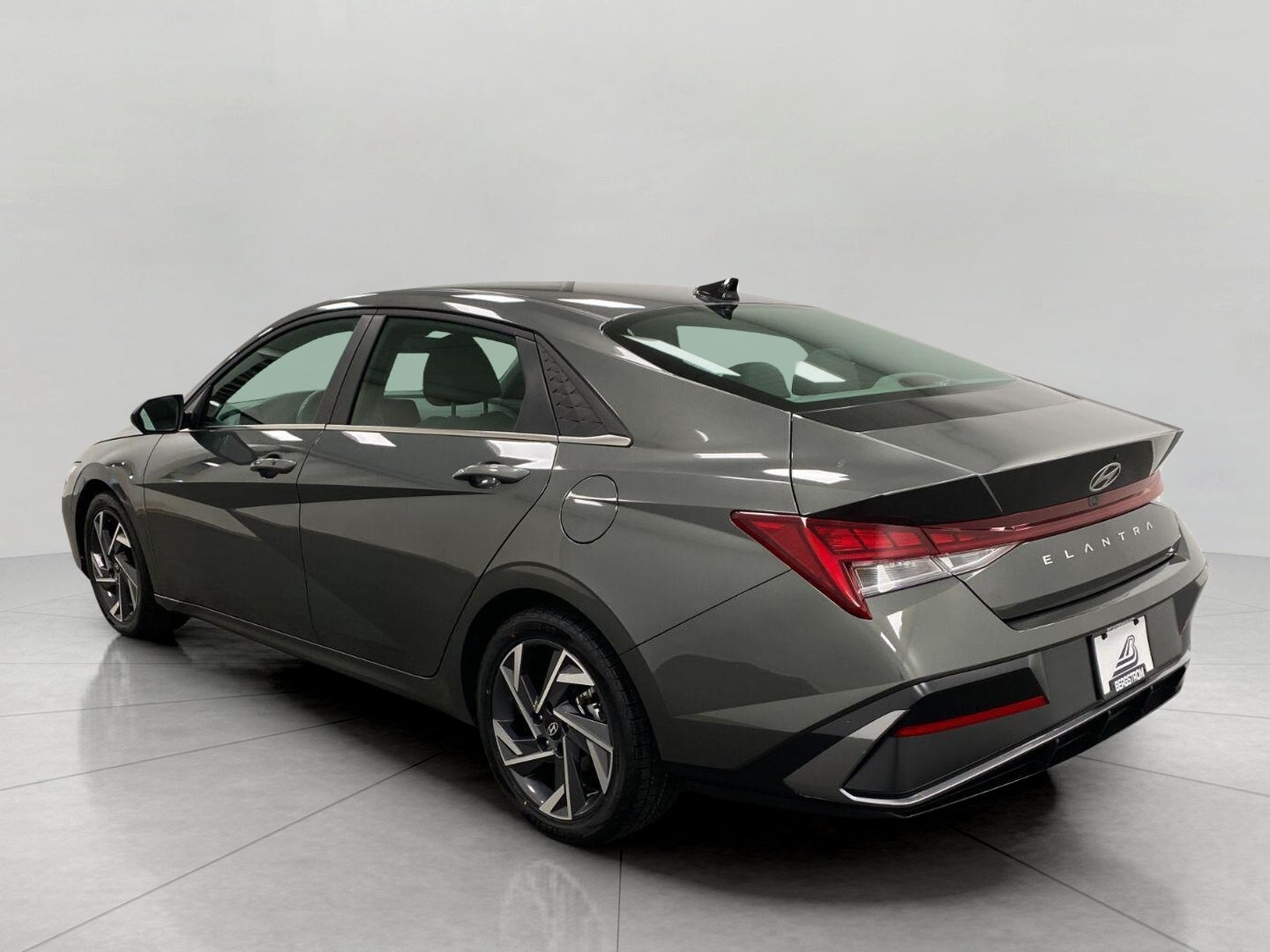 2025 Hyundai ELANTRA SEL Convenience IVT
