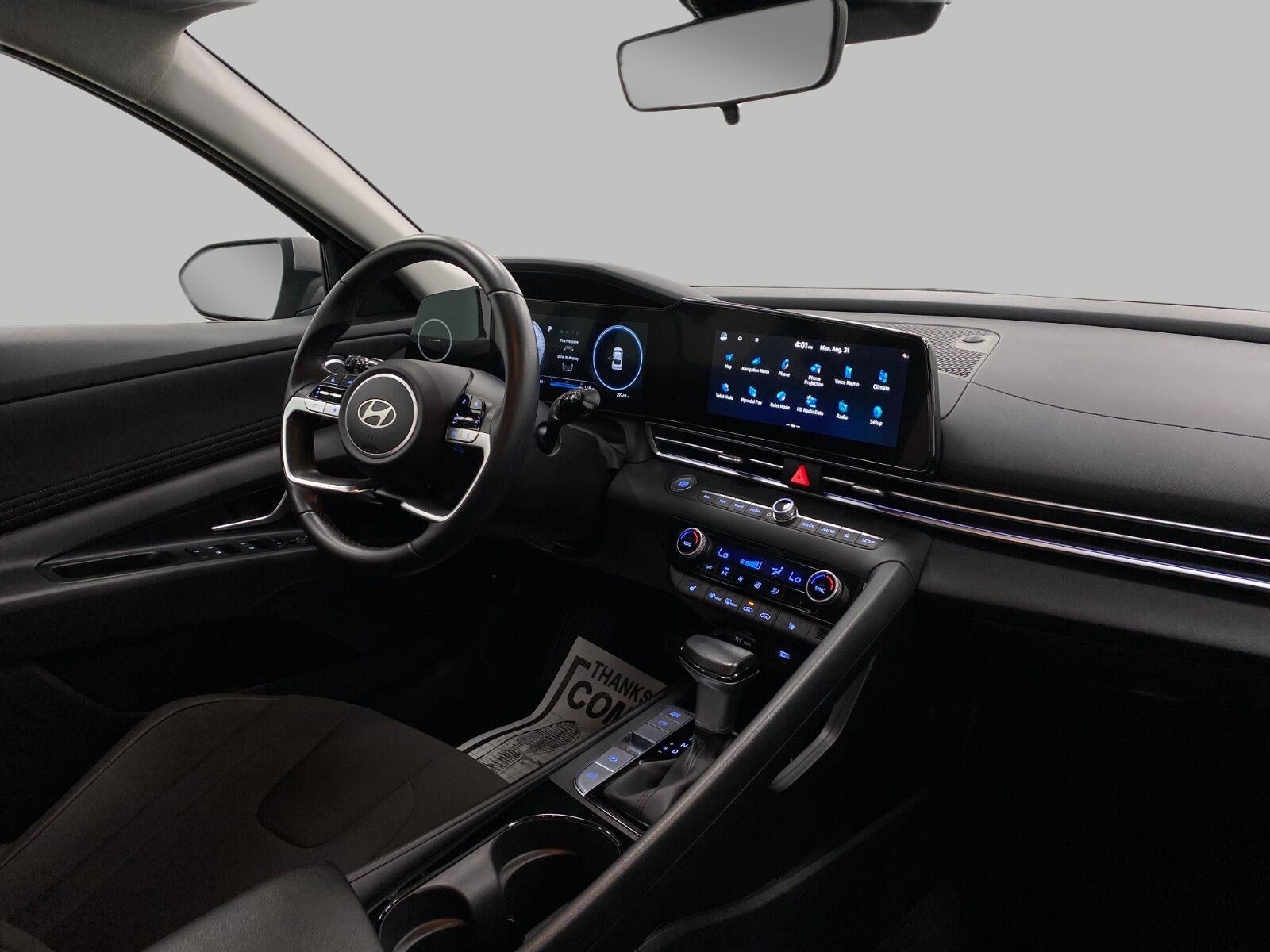 2025 Hyundai ELANTRA SEL Convenience IVT