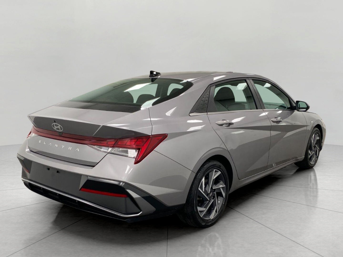 2025 Hyundai ELANTRA SEL Convenience IVT