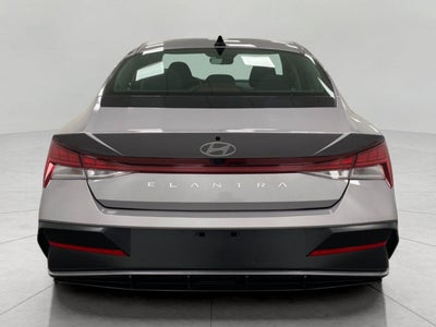 2025 Hyundai ELANTRA SEL Convenience IVT