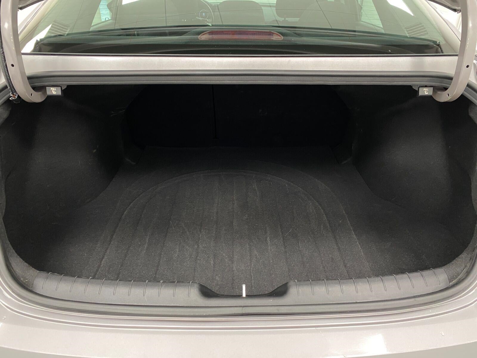 2025 Hyundai ELANTRA SEL Convenience IVT