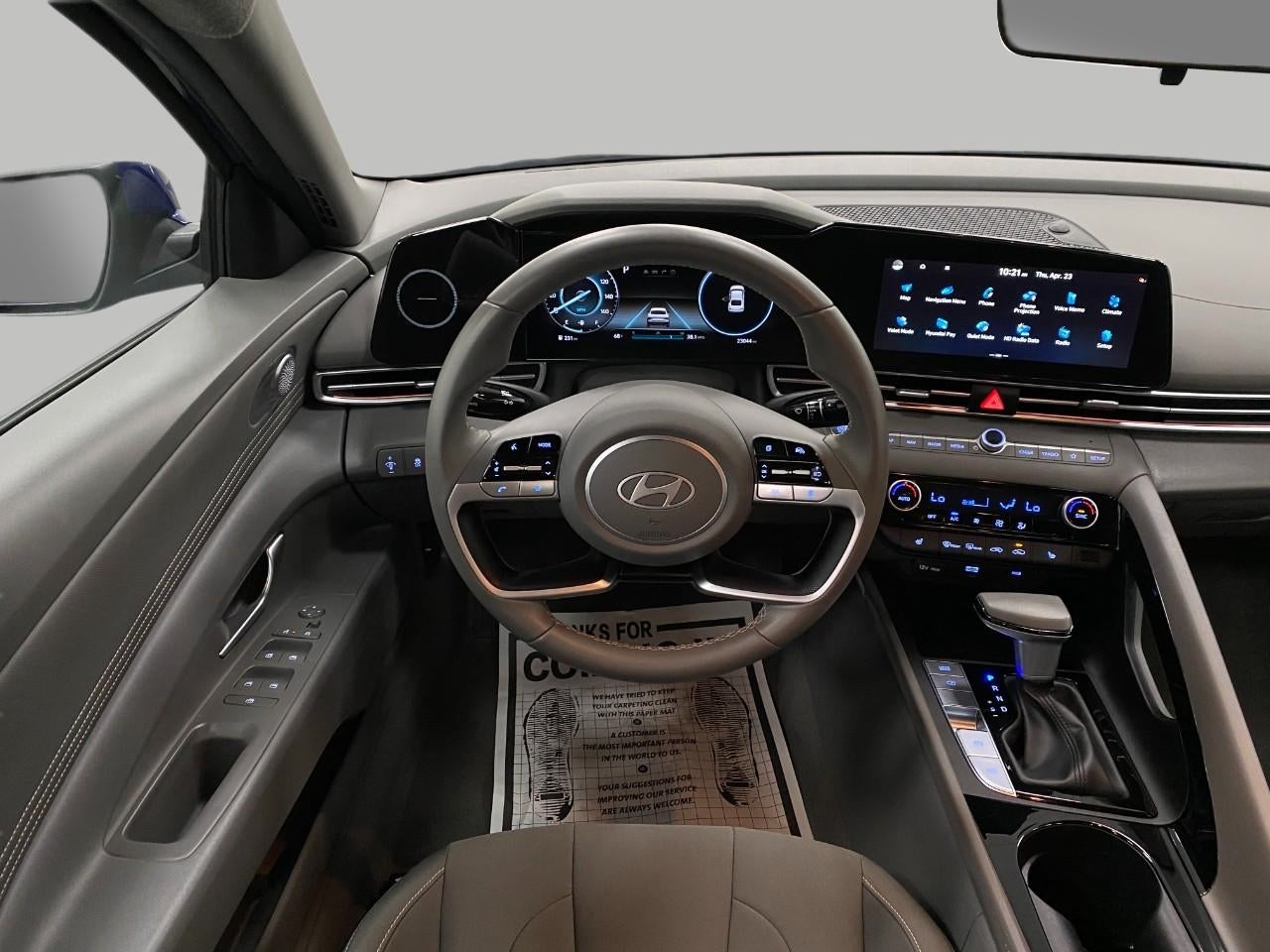 2025 Hyundai ELANTRA SEL Convenience IVT