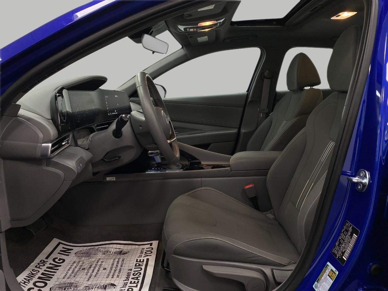 2025 Hyundai ELANTRA SEL Convenience IVT