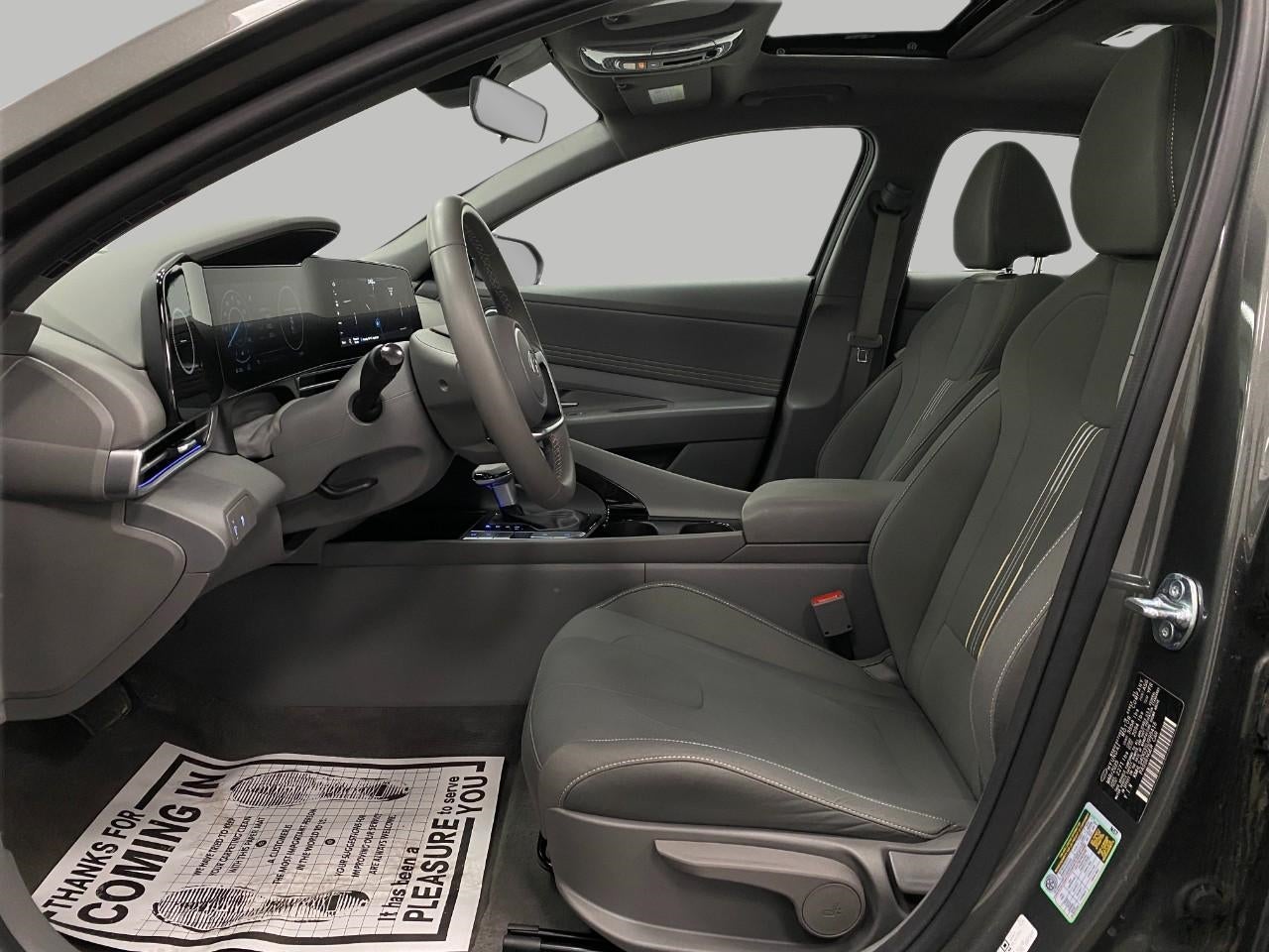2025 Hyundai ELANTRA SEL Convenience IVT