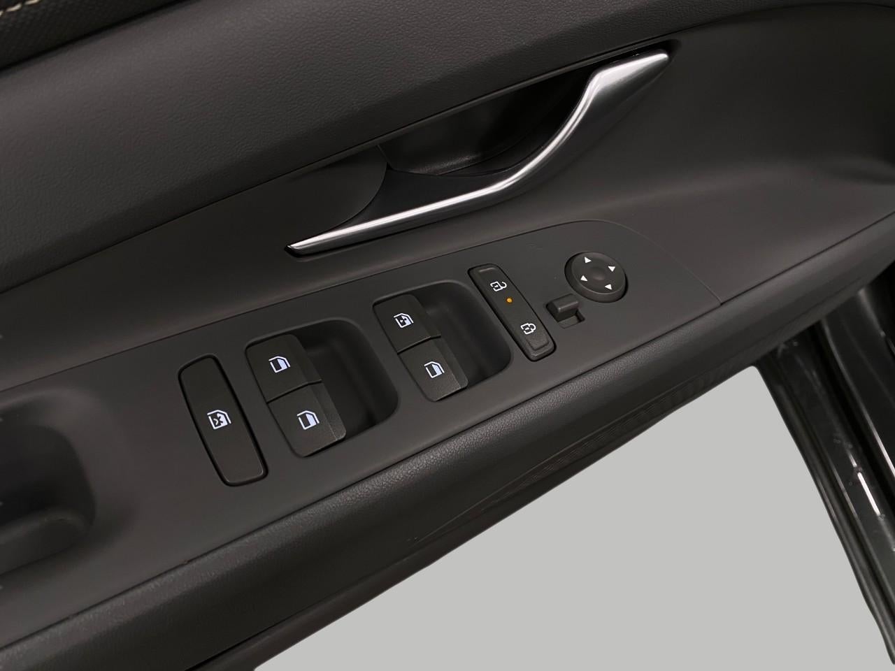 2025 Hyundai ELANTRA SEL Convenience IVT