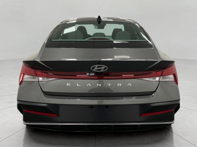 2025 Hyundai ELANTRA SEL Convenience IVT