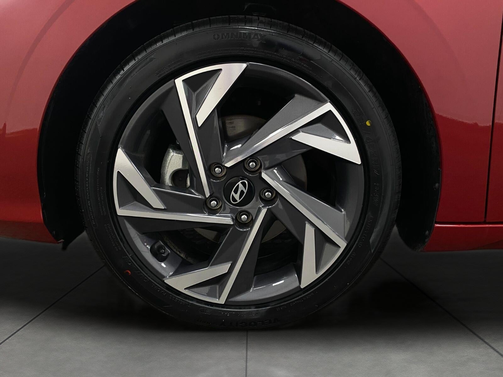 2025 Hyundai ELANTRA SEL Convenience IVT