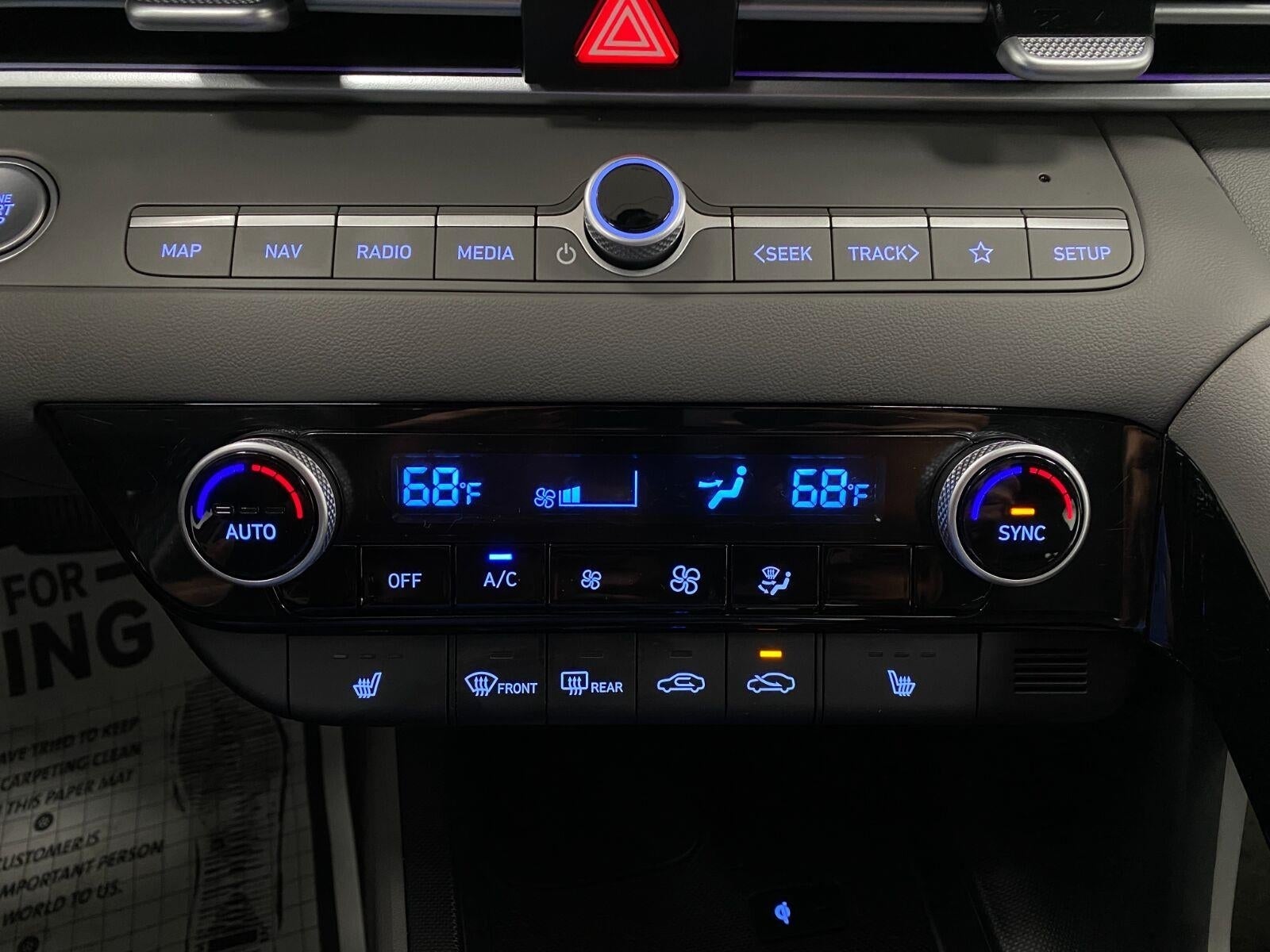 2025 Hyundai ELANTRA SEL Convenience IVT