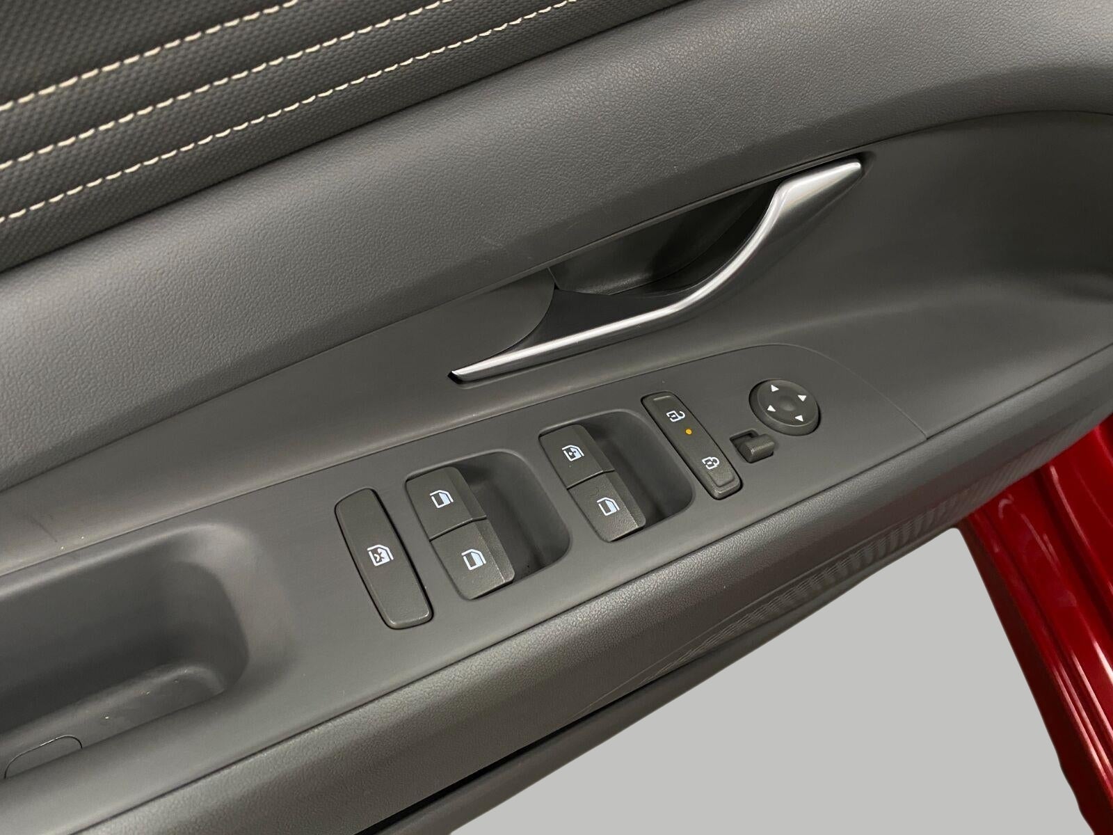 2025 Hyundai ELANTRA SEL Convenience IVT