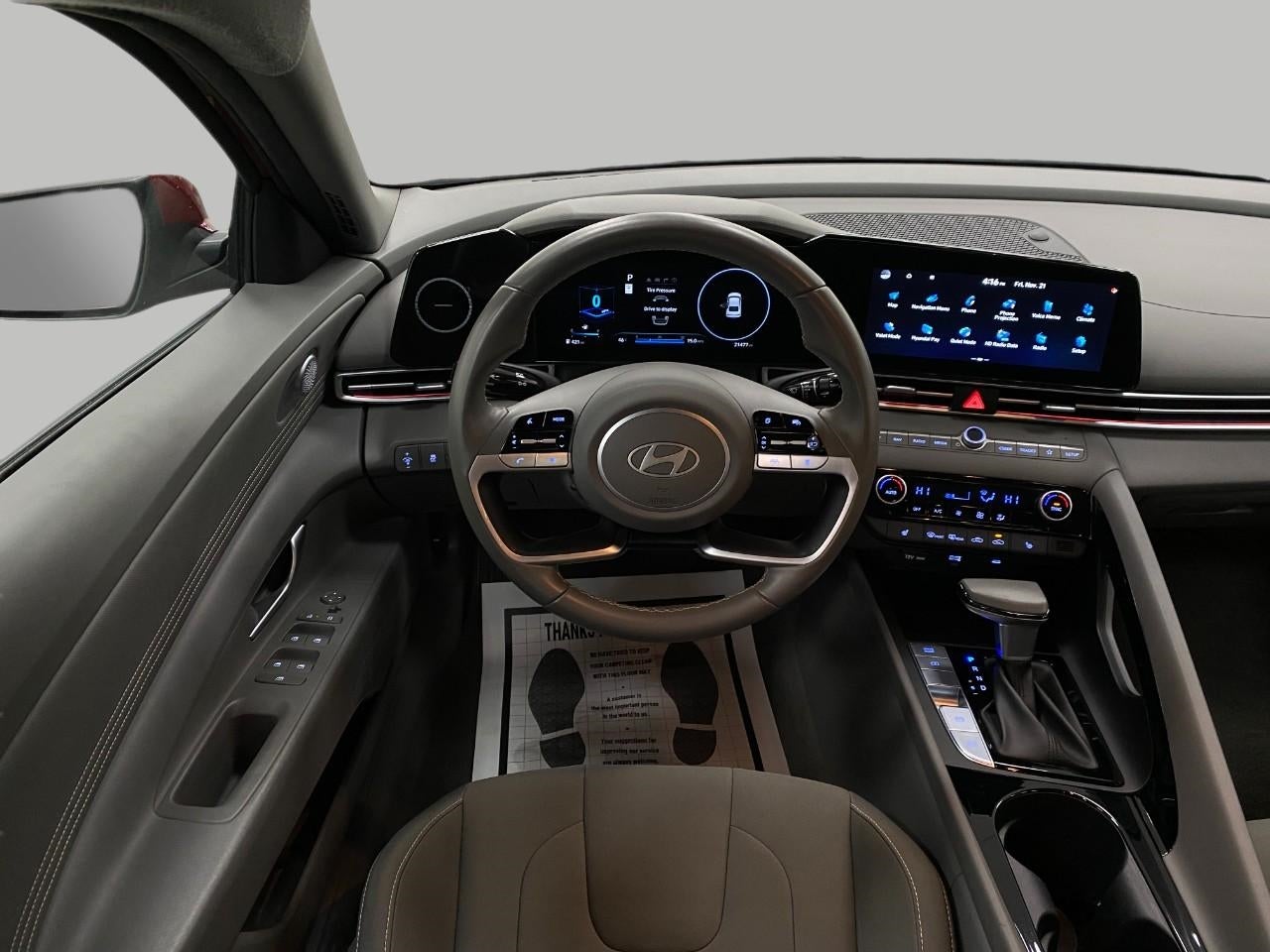 2025 Hyundai ELANTRA SEL Convenience IVT