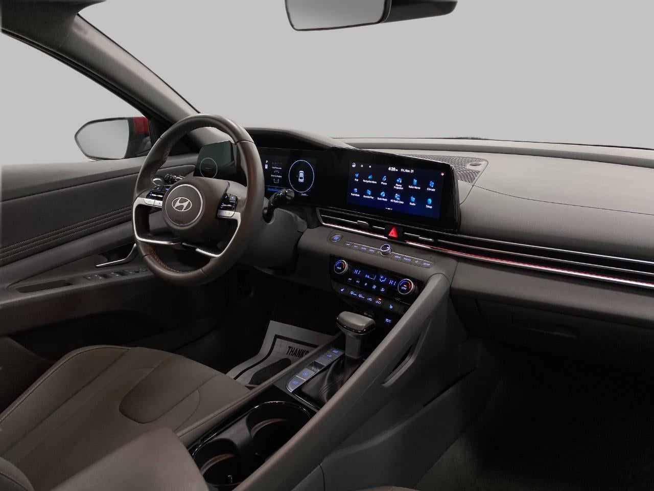 2025 Hyundai ELANTRA SEL Convenience IVT