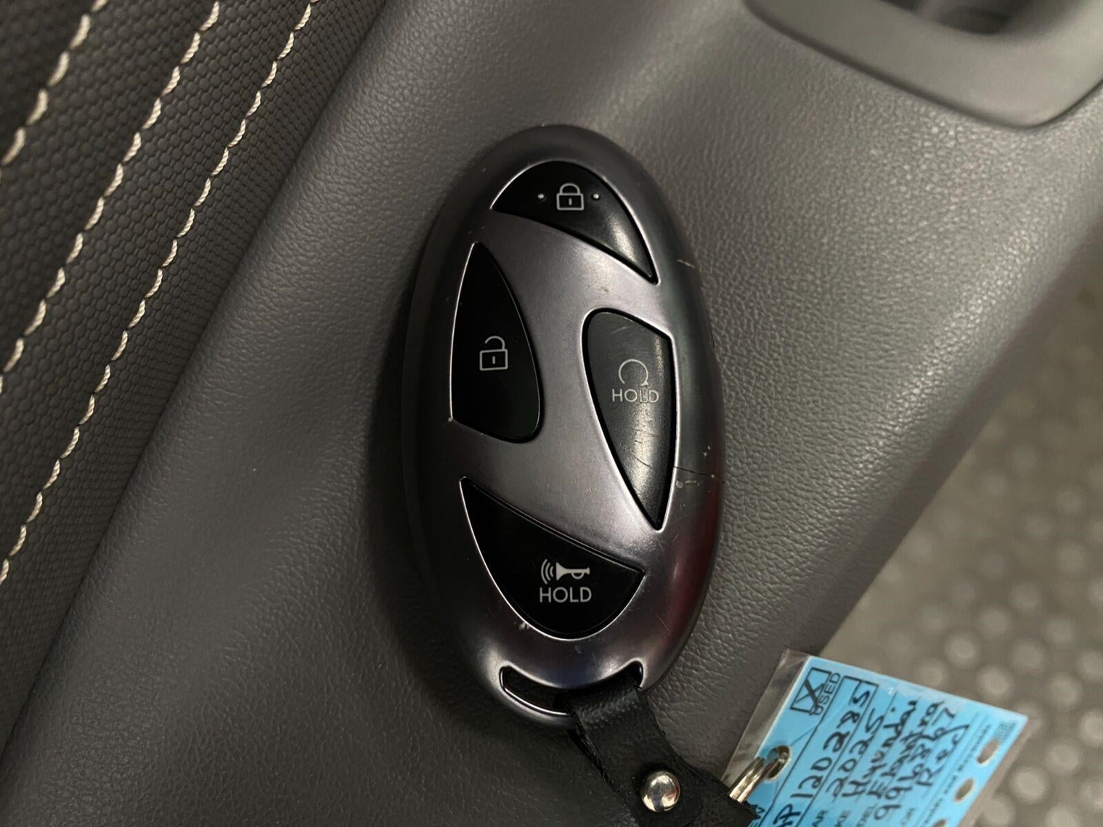 2025 Hyundai ELANTRA SEL Convenience IVT