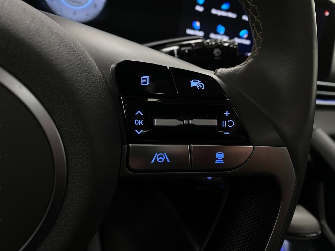 2025 Hyundai ELANTRA SEL Convenience IVT