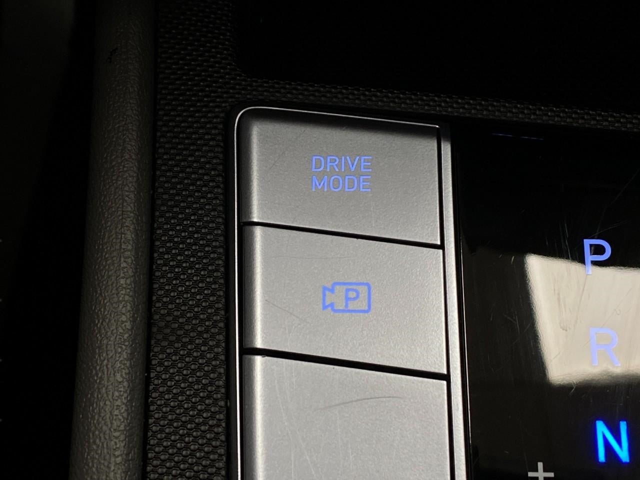 2025 Hyundai ELANTRA SEL Convenience IVT