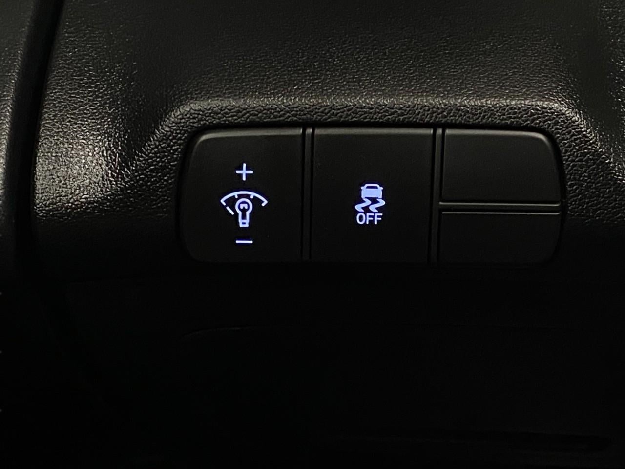 2025 Hyundai ELANTRA SEDAN