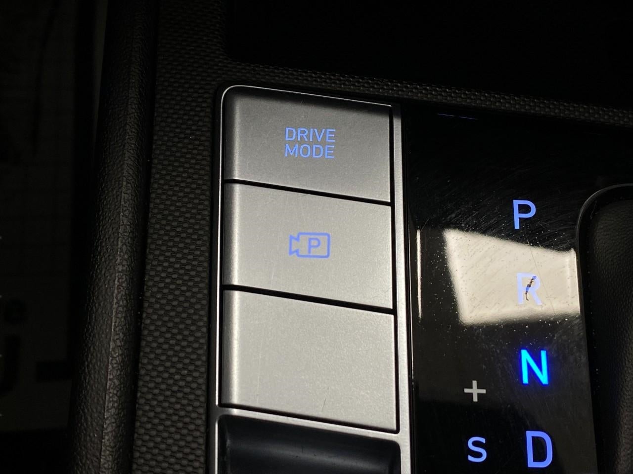 2025 Hyundai ELANTRA SEDAN