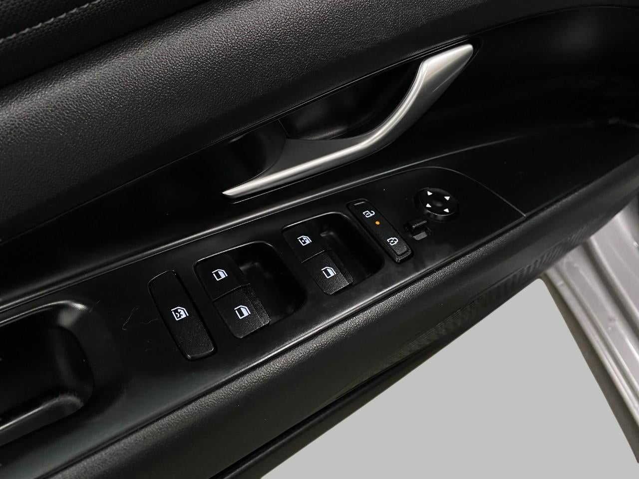 2025 Hyundai ELANTRA SEDAN