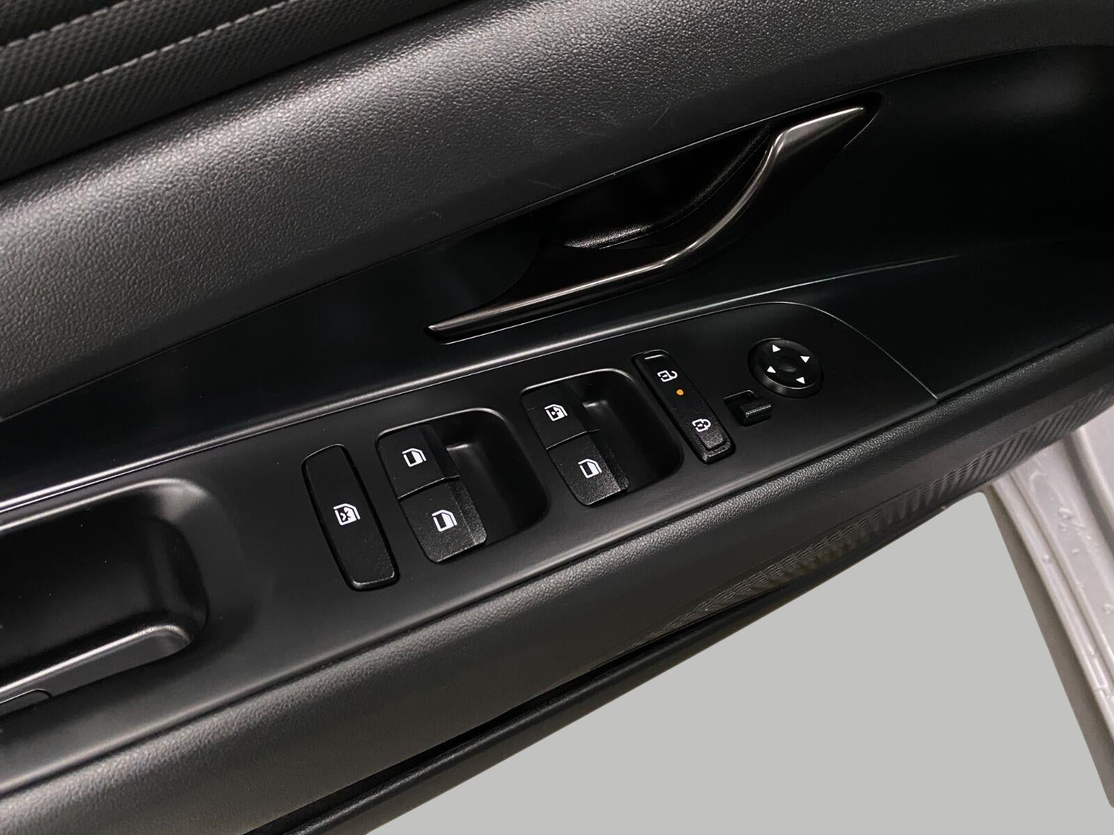 2026 Hyundai ELANTRA SEL Sport Premium Sedan