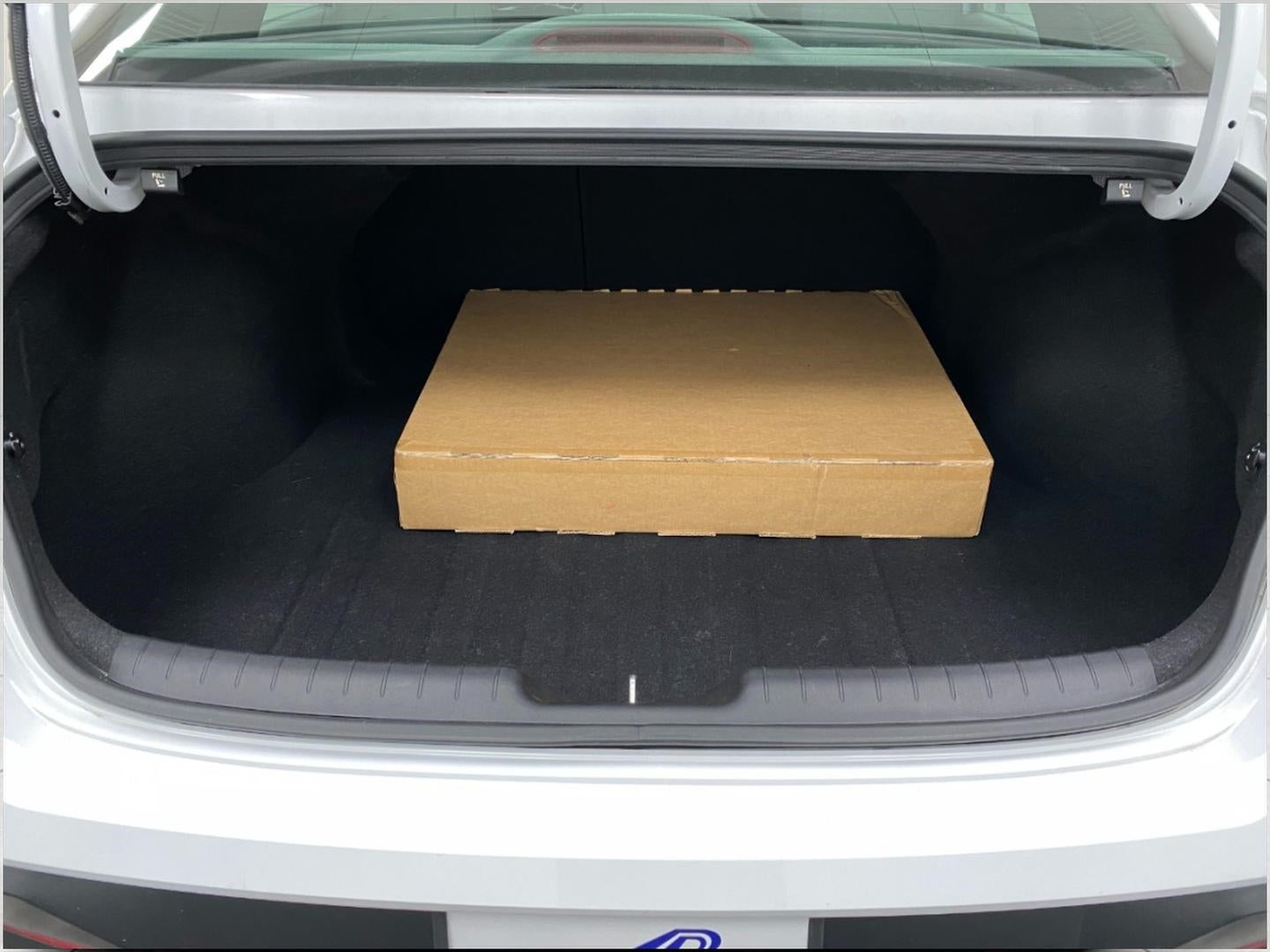 2024 Hyundai ELANTRA SEL IVT