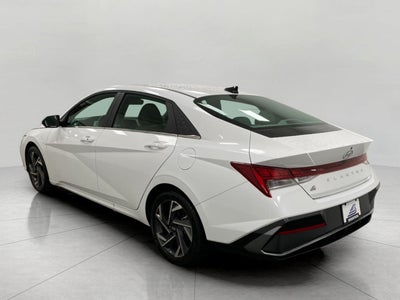 2024 Hyundai ELANTRA SEL IVT