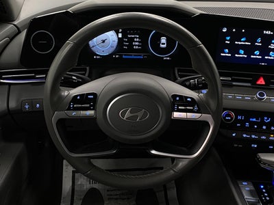 2025 Hyundai ELANTRA SEL Convenience IVT