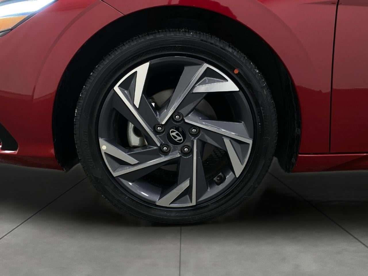 2025 Hyundai ELANTRA SEL Convenience IVT