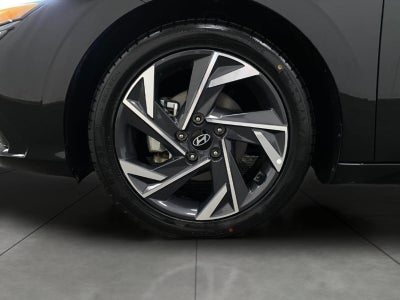 2025 Hyundai ELANTRA SEL Convenience IVT