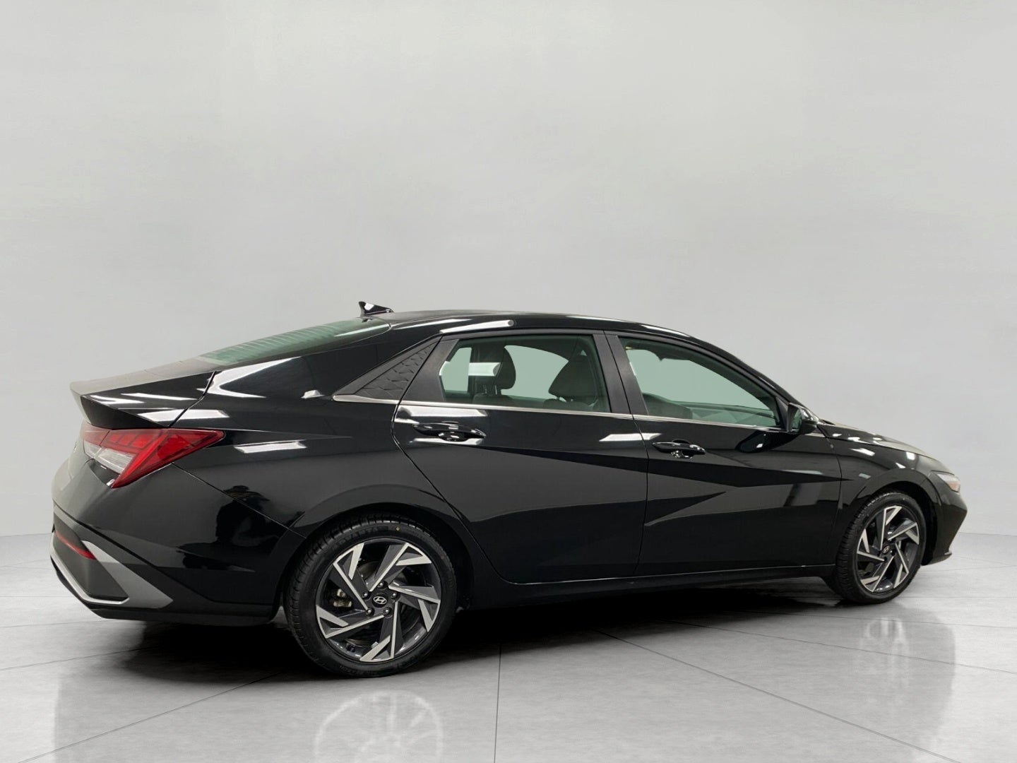 2025 Hyundai ELANTRA SEL Convenience IVT