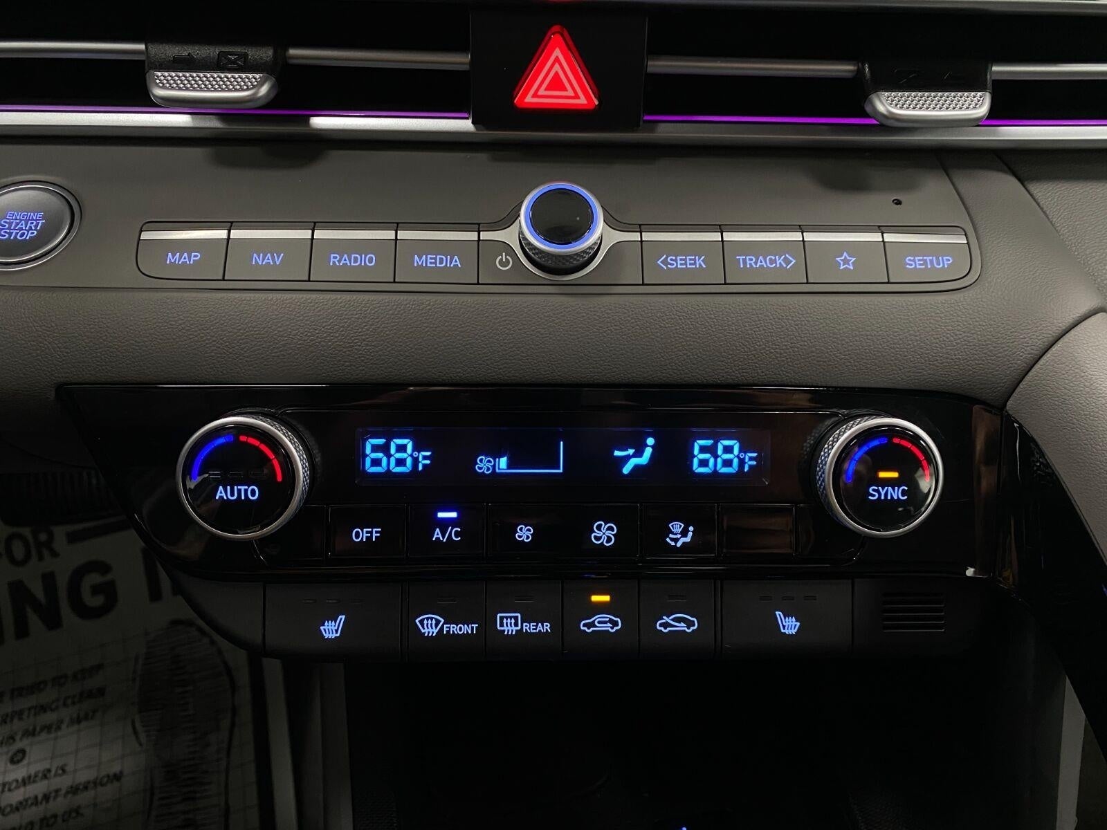 2025 Hyundai ELANTRA SEL Convenience IVT