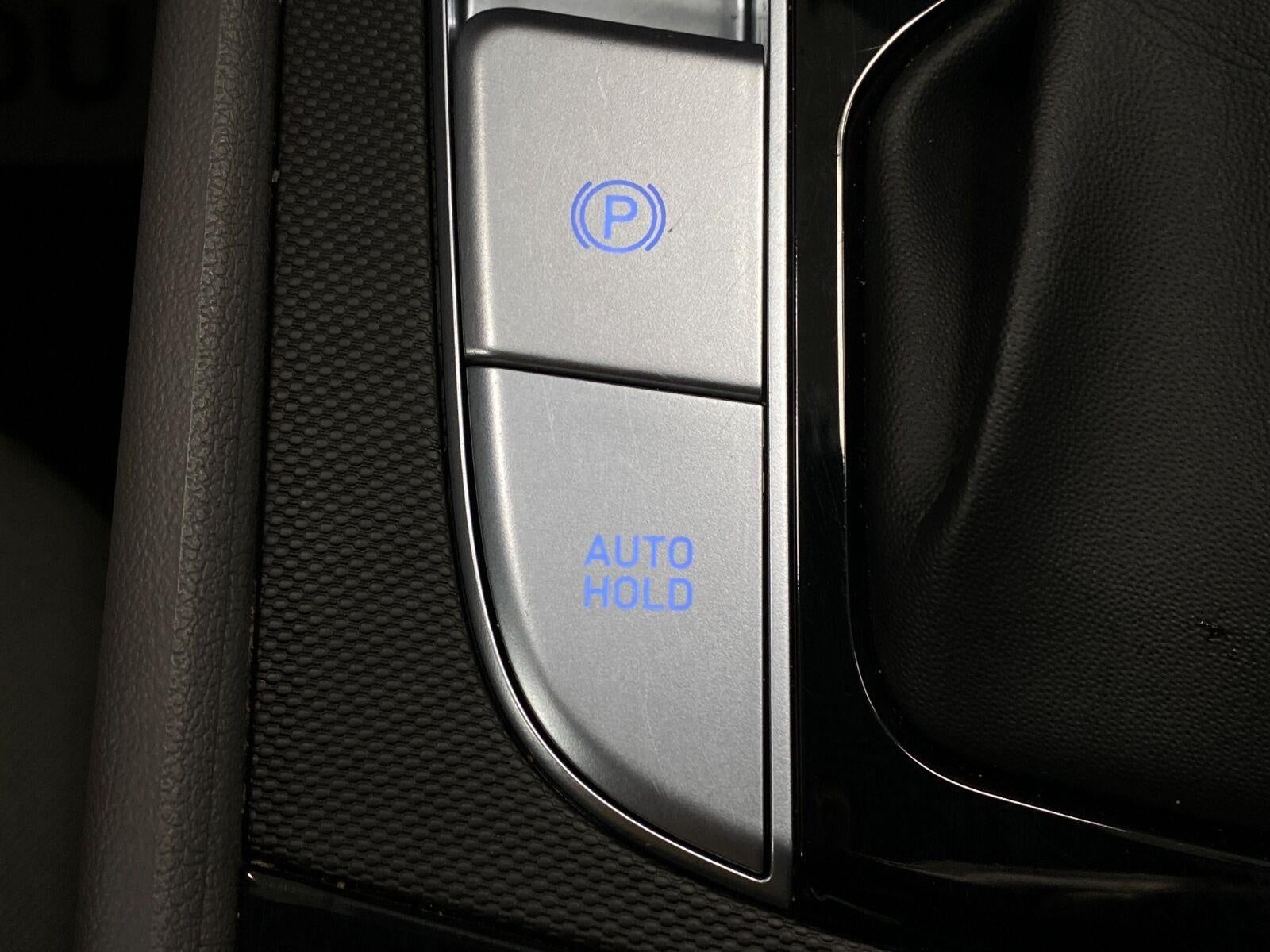 2025 Hyundai ELANTRA SEL Convenience IVT