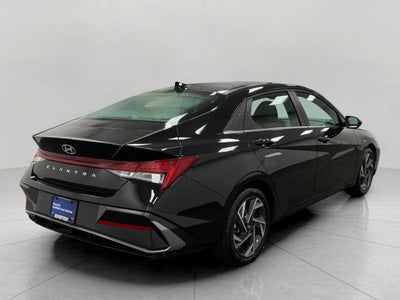 2025 Hyundai ELANTRA SEL Convenience IVT