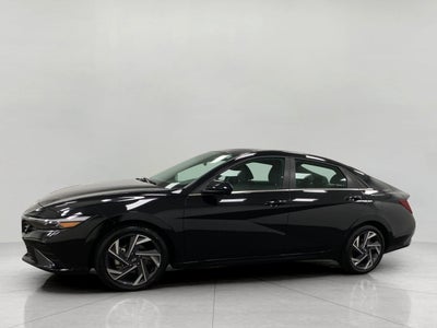 2025 Hyundai ELANTRA SEL Convenience IVT