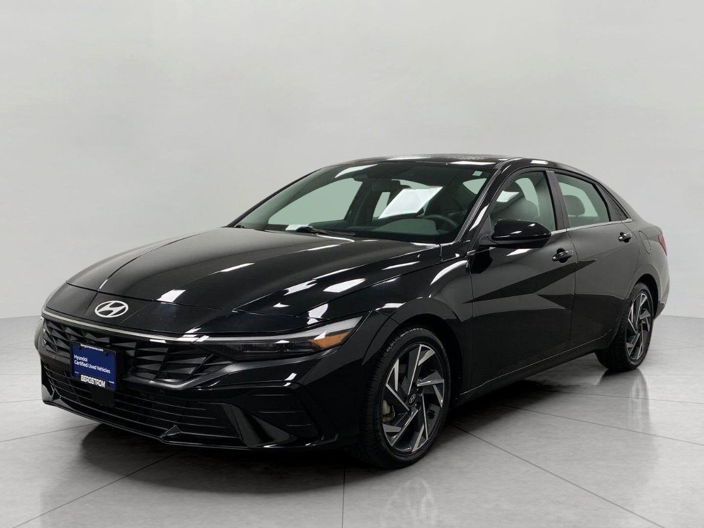 2025 Hyundai ELANTRA SEL Convenience IVT