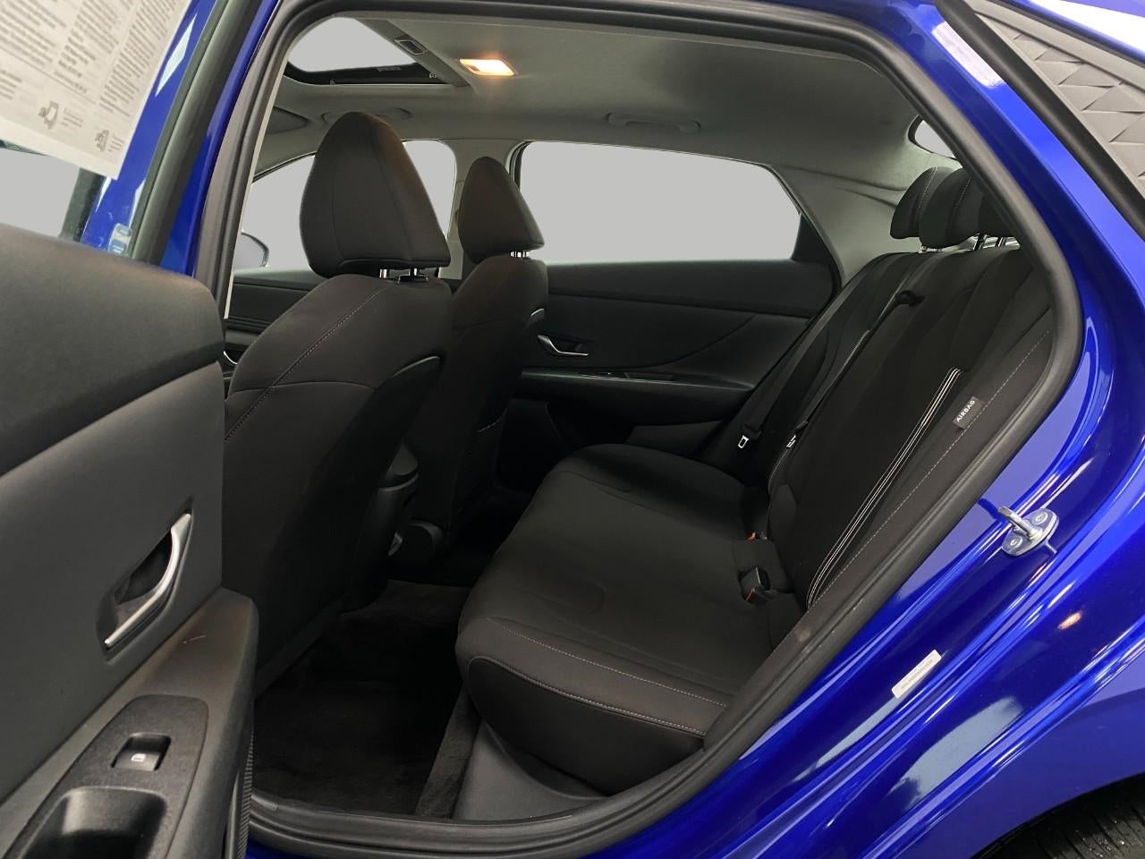 2025 Hyundai ELANTRA SEL Convenience IVT