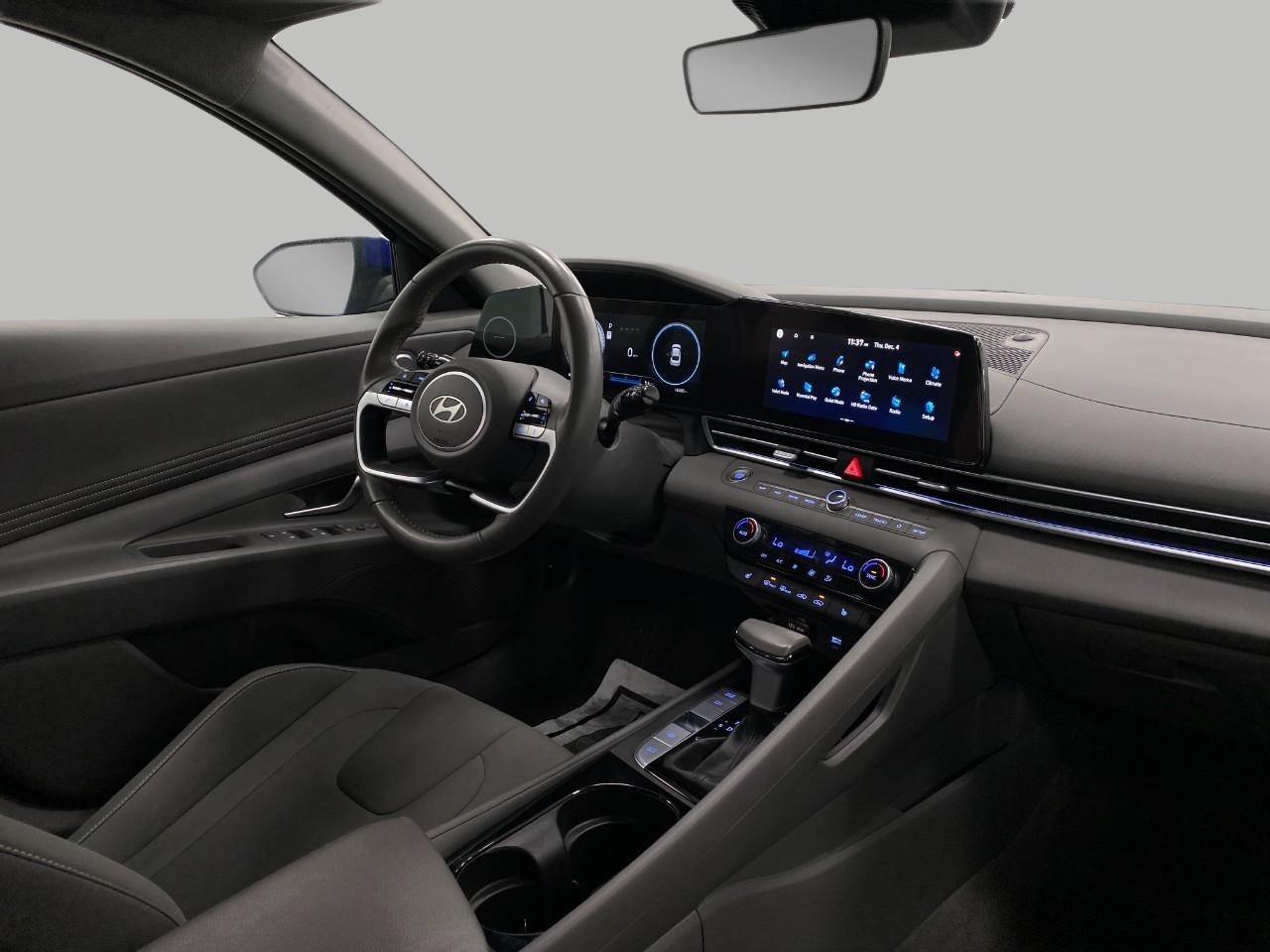 2025 Hyundai ELANTRA SEL Convenience IVT