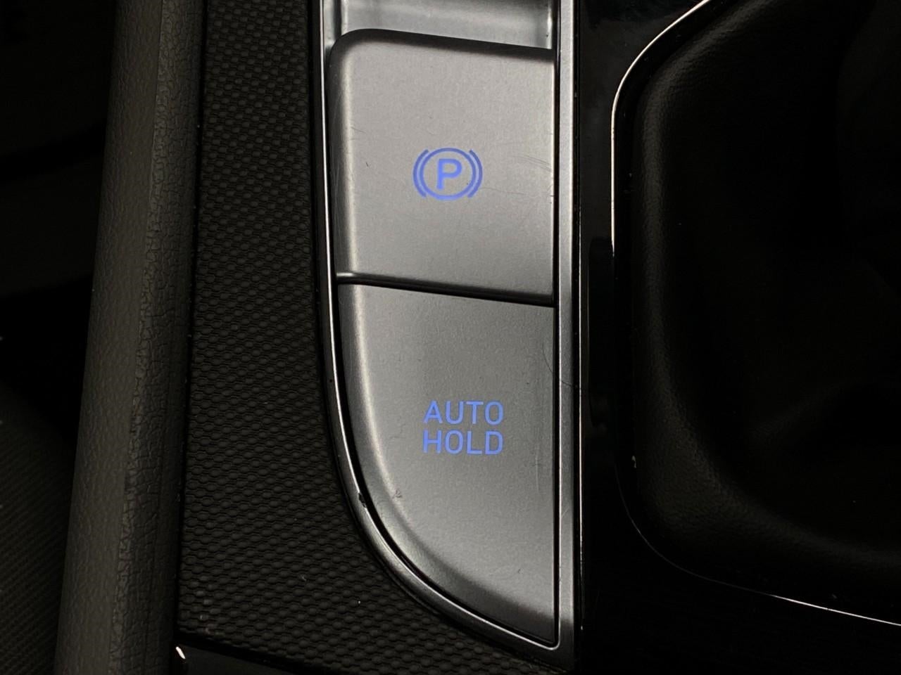 2025 Hyundai ELANTRA SEL Convenience IVT