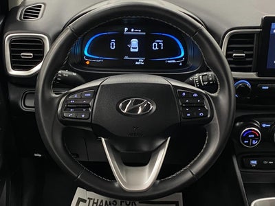 2025 Hyundai VENUE SEL IVT