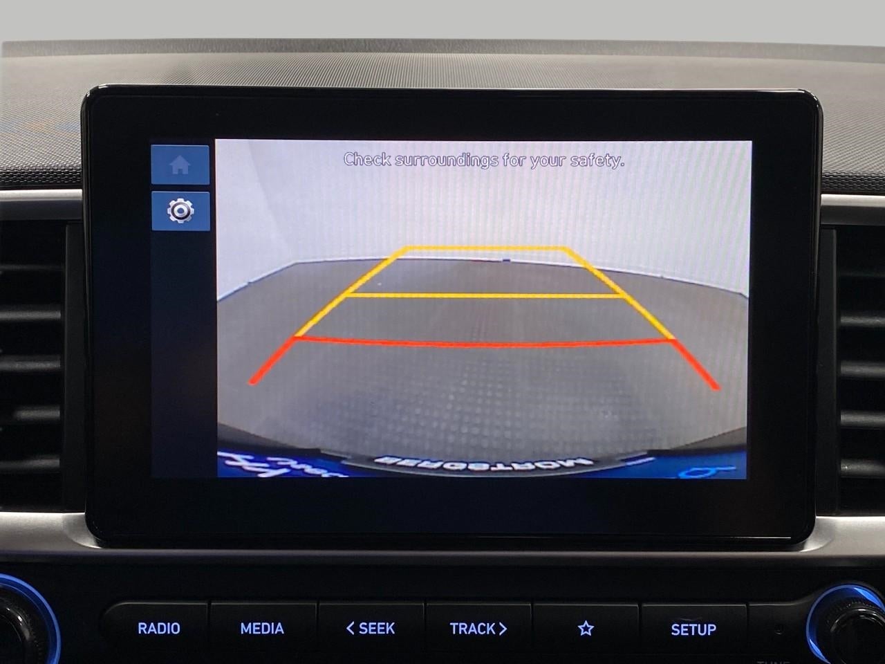 2025 Hyundai VENUE SEL IVT