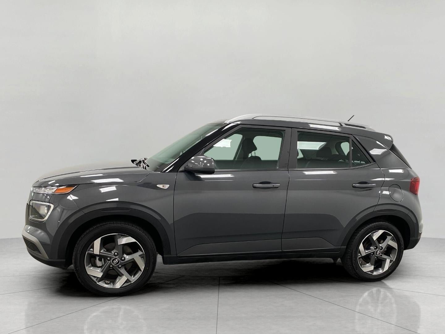 2025 Hyundai VENUE SEL IVT