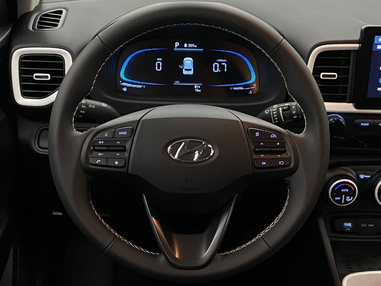 2026 Hyundai VENUE SEL W/Two-Tone Roof